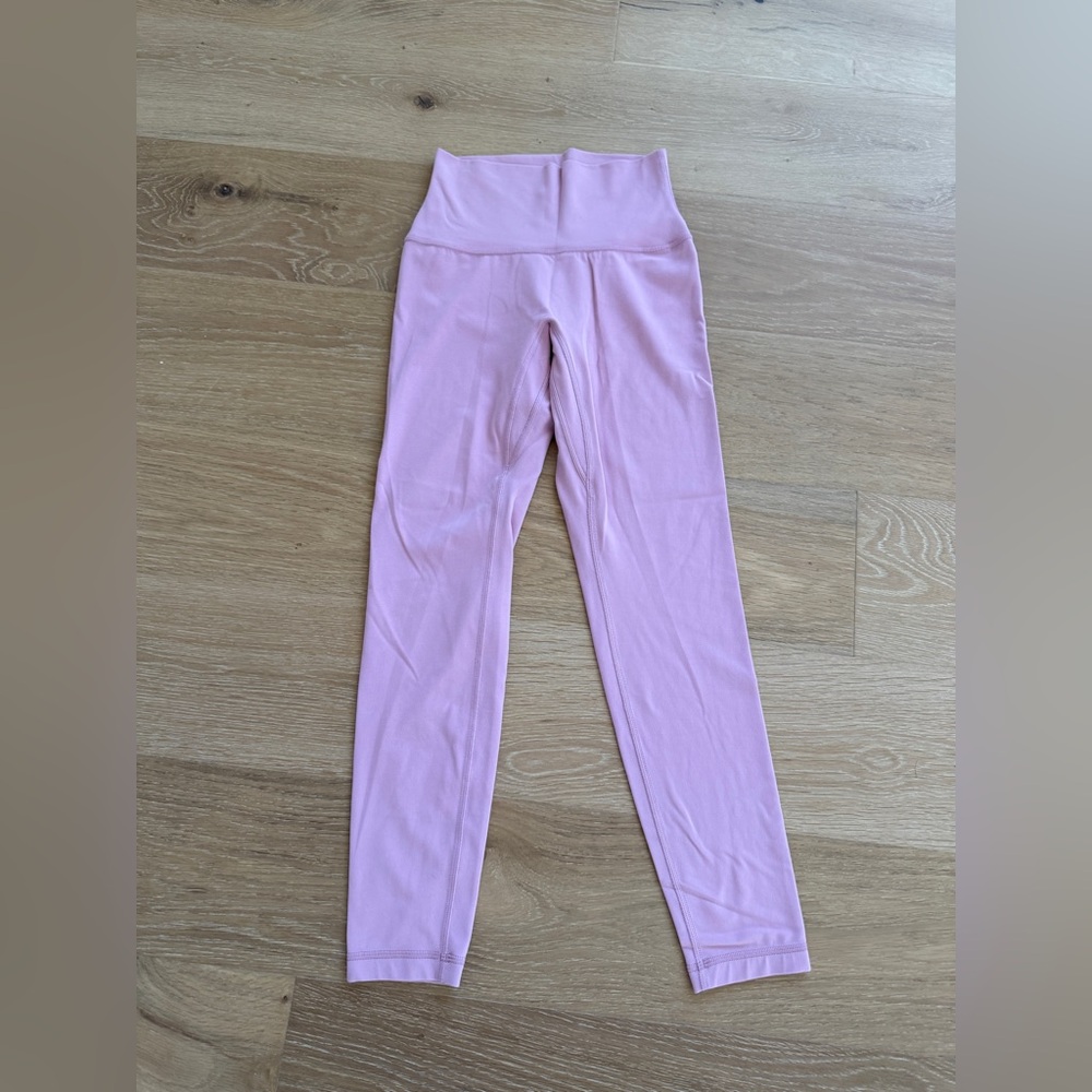 Aritzia GOLDEN Athletic Legging
